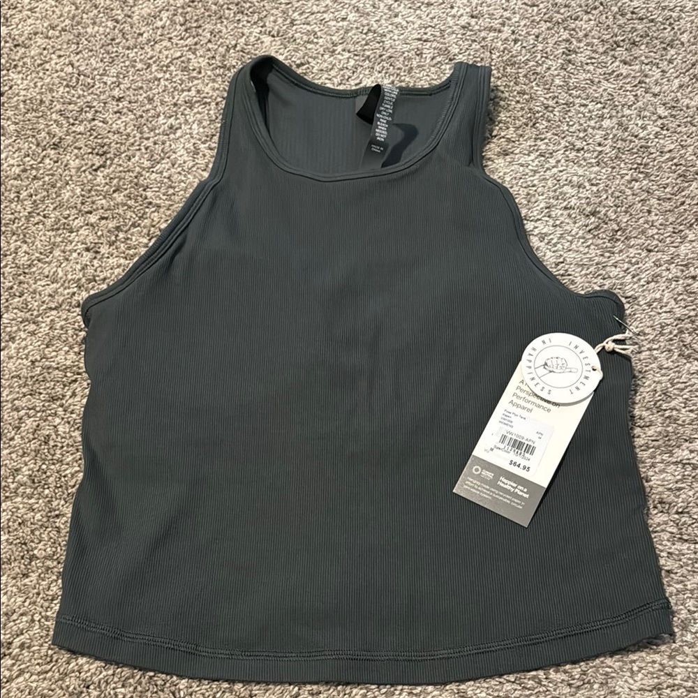 Vuori Pose Plyo Tank NWT